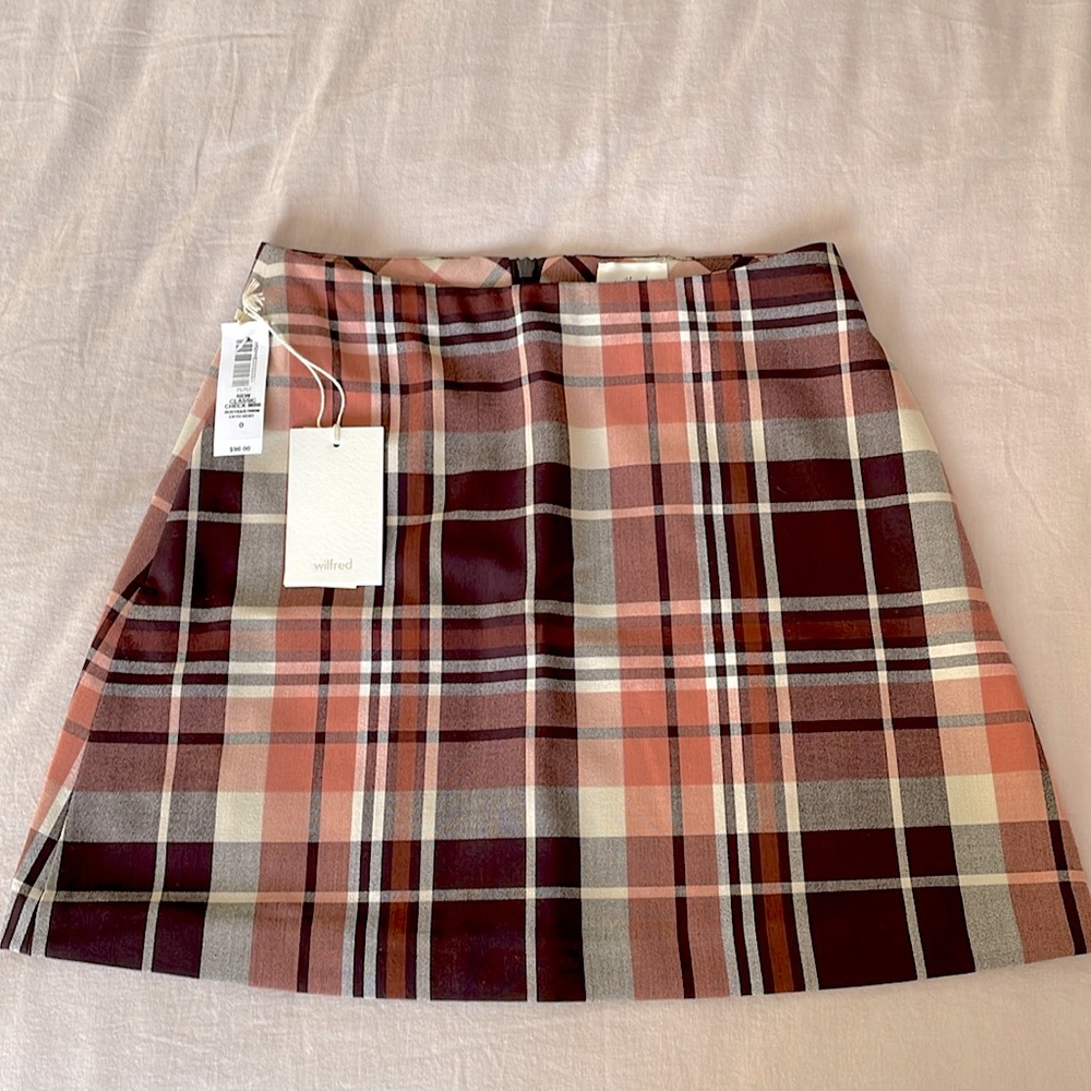 Aritzia New Classic Mini Sz 0 NWT